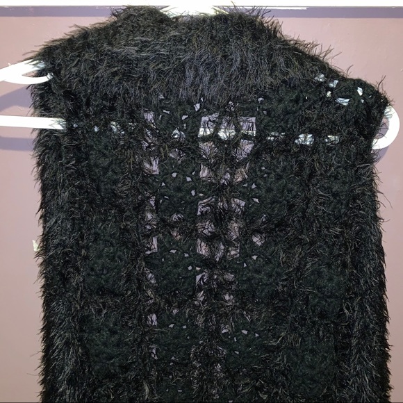 Super soft knit vest - Picture 2 of 4